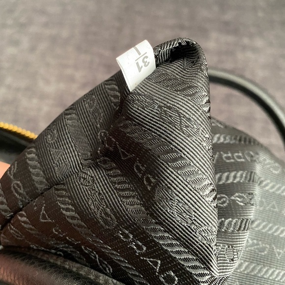 PRADA
Black Vitello Daino Leather Bauletto Top Handle Bag - Picture 8 of 17